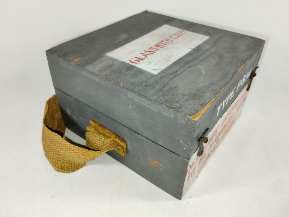 WW2 RAF Fighter Pilot Navigation Type P8m Compass, Original Wooden Transit Box.