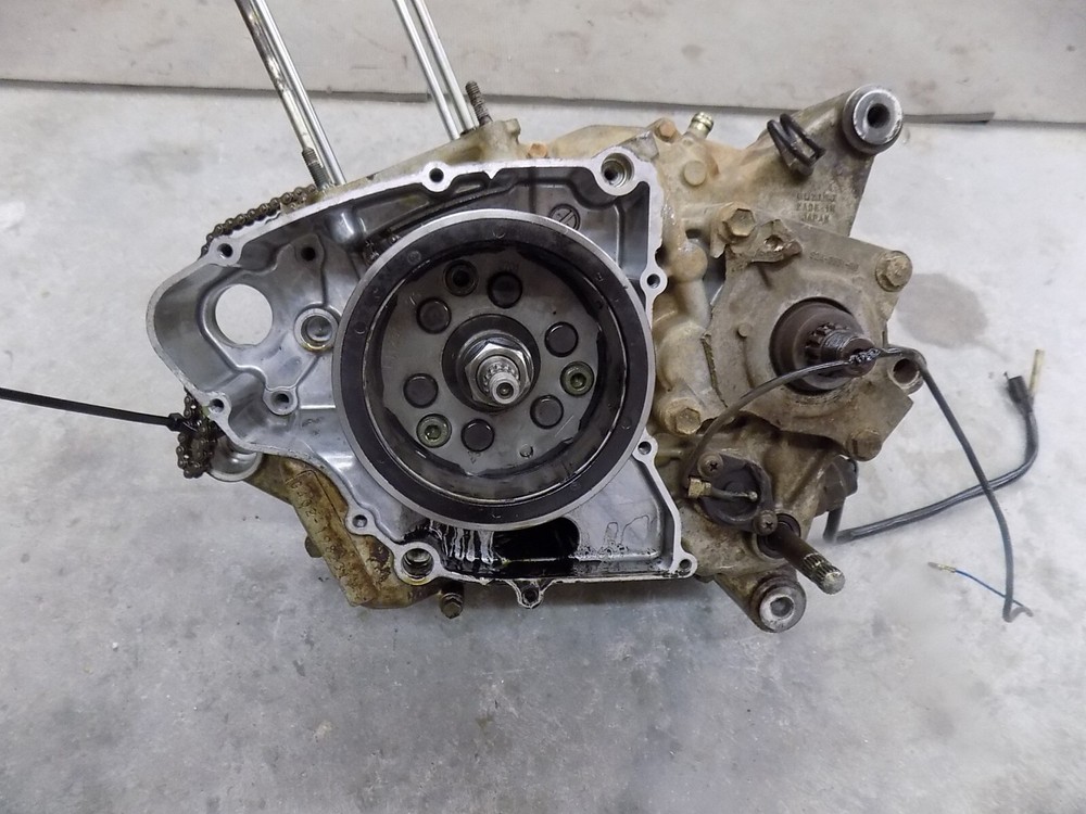 2004 SUZUKI QUADRUNNER LT 160 ENGINE/ MOTOR BOTTOM END/ ENGINE CASES LT160