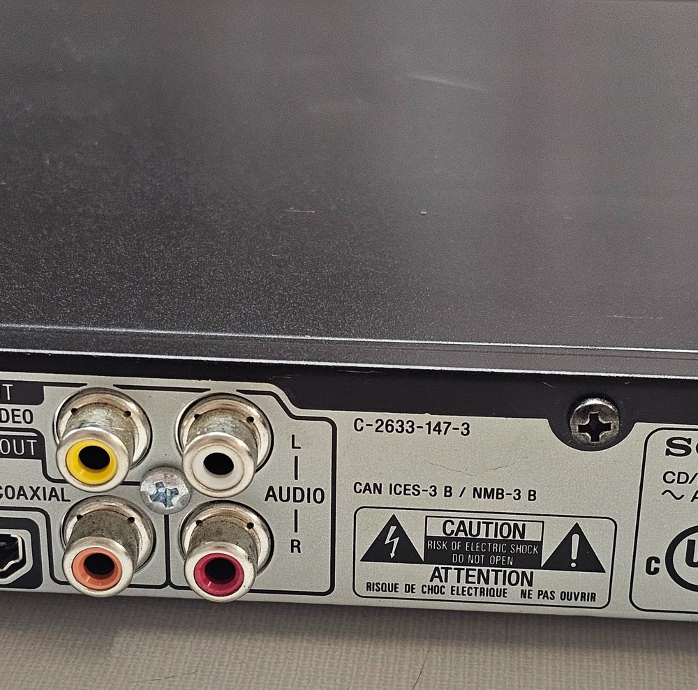 Sony CD/DVD Player & Remote DVP-SR510H HDMI