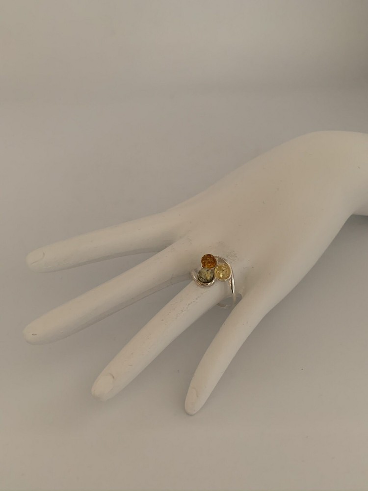 Three Color Amber sterling silver Ring Size 7.5 A.477.