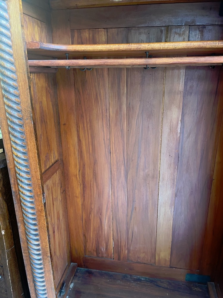 Oak Single Door Wardrobe