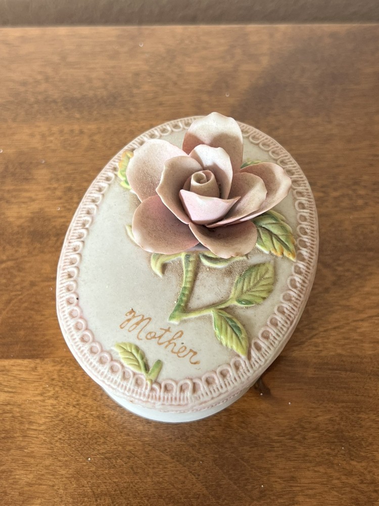 Vintage Applied Flower Porcelain Keepsake Box