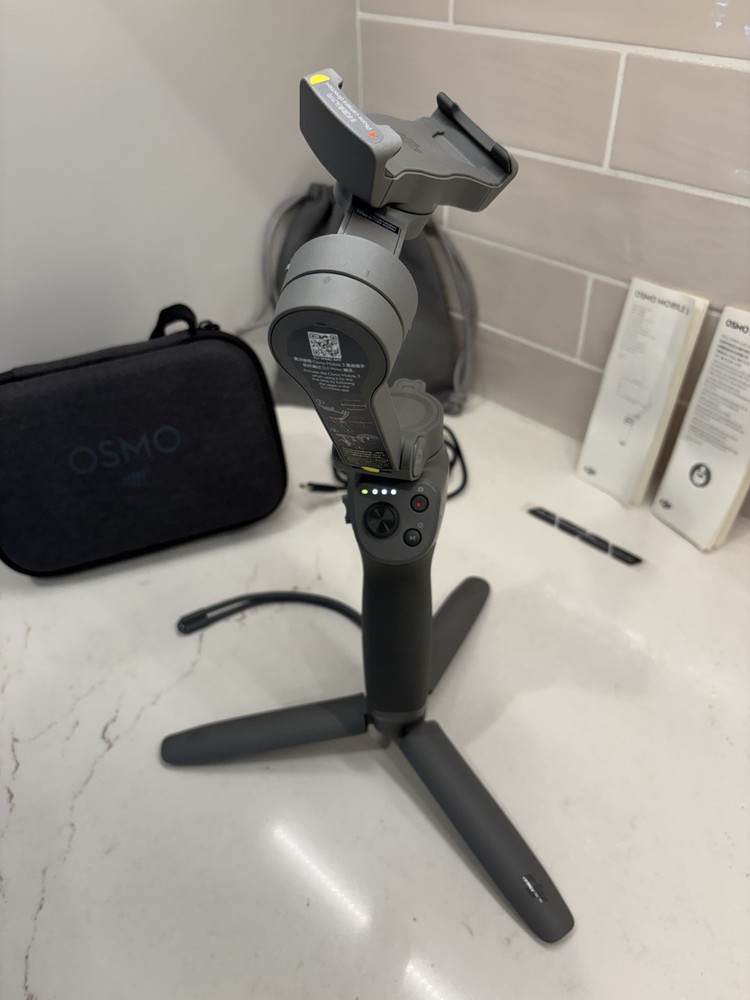 DJI Osmo Mobile 3 OF100 Combo Gimbal Stabilizer with Tripod