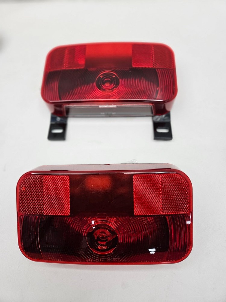 RV Camper Trailer Stop Turn Brake Tail Lights / License Light / Black Base