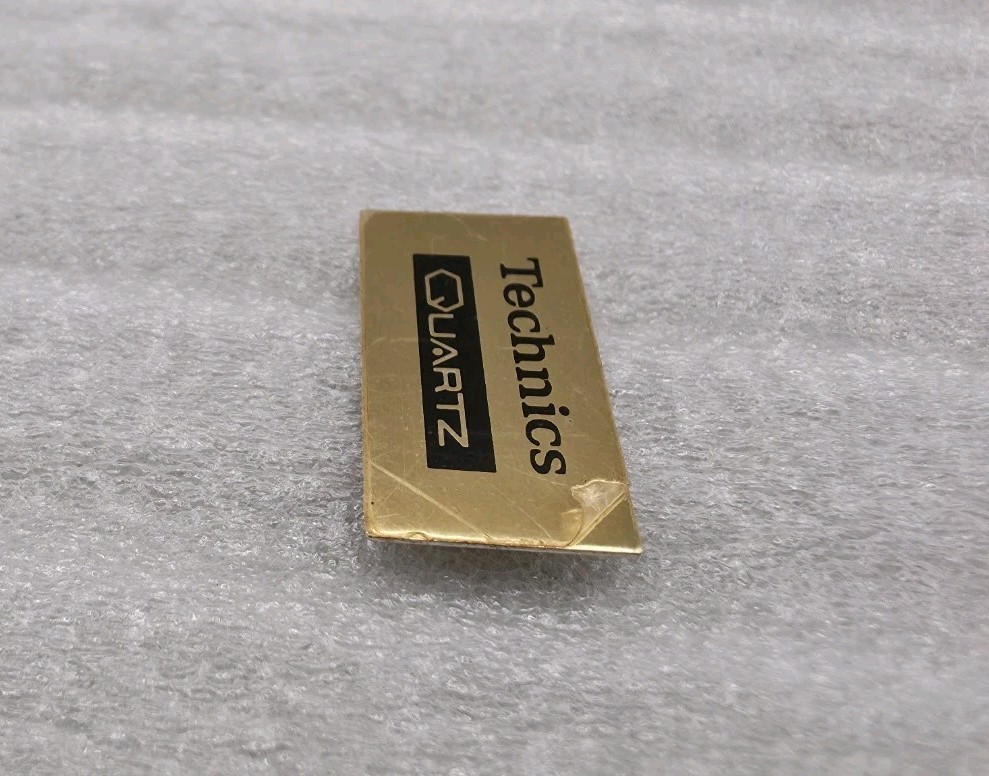 Technics sl1200 Ltd. Original "Technics Quartz" Badge For The Dust Cover