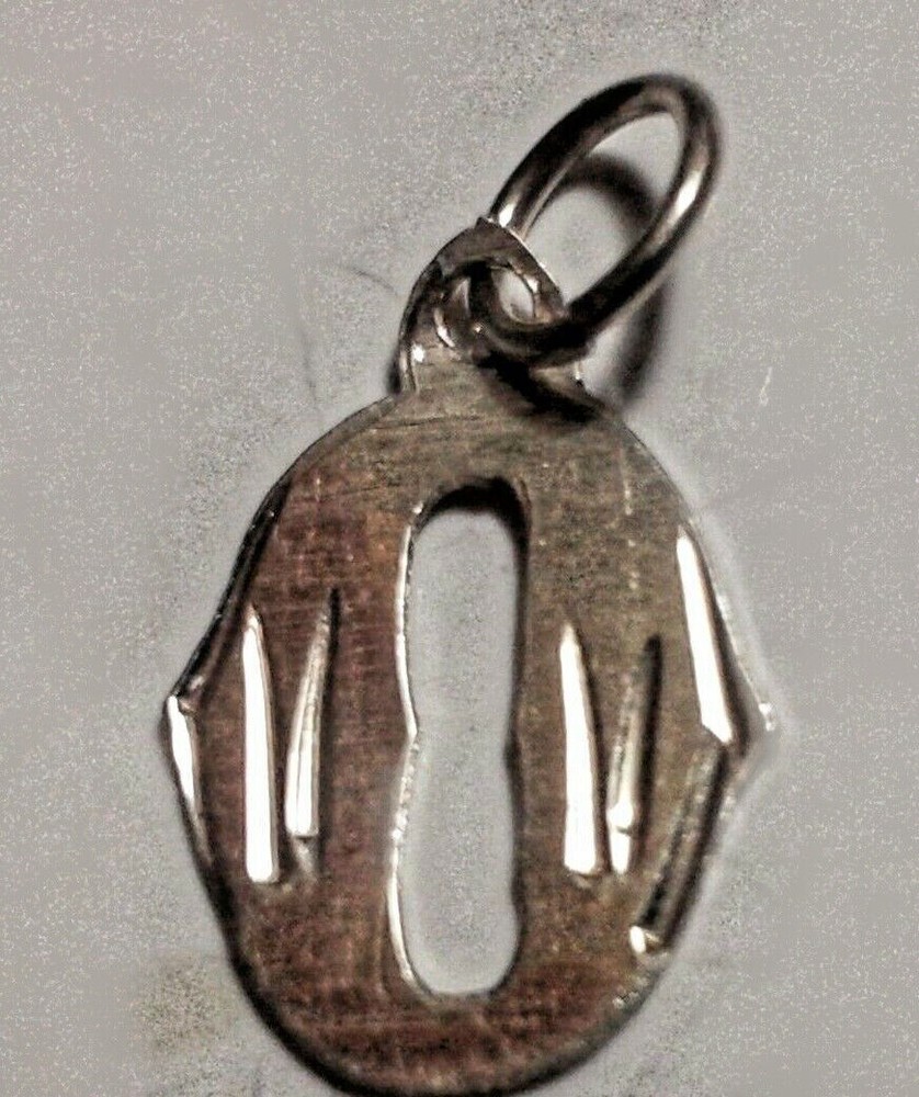 Letter O in solid 925 silver