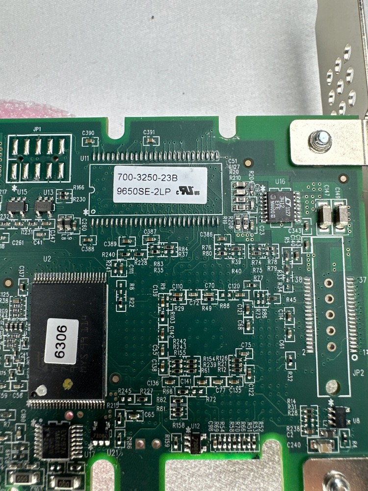 AMCC 9650SE-2LP 2-Port SATA PCIe RAID Controller Full Height Bracket Installed