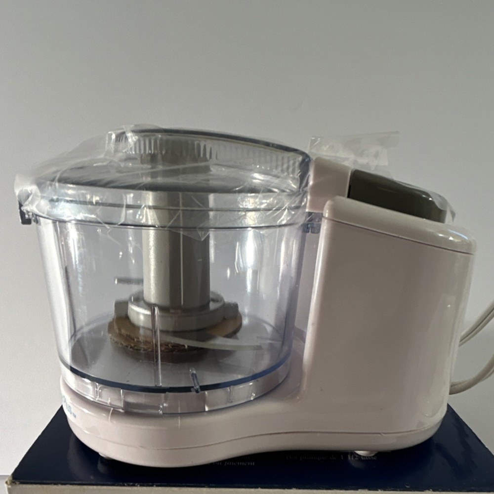 Black & Decker  Handy Mini Food Processor, New In Box!