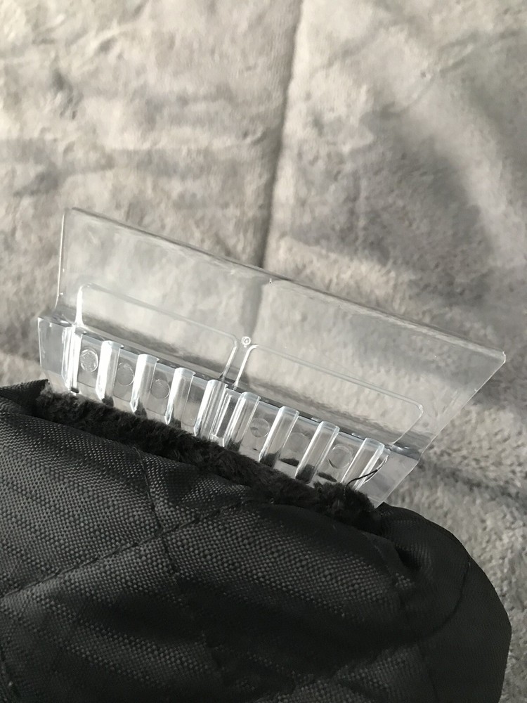 Ice Scraper Mitt
