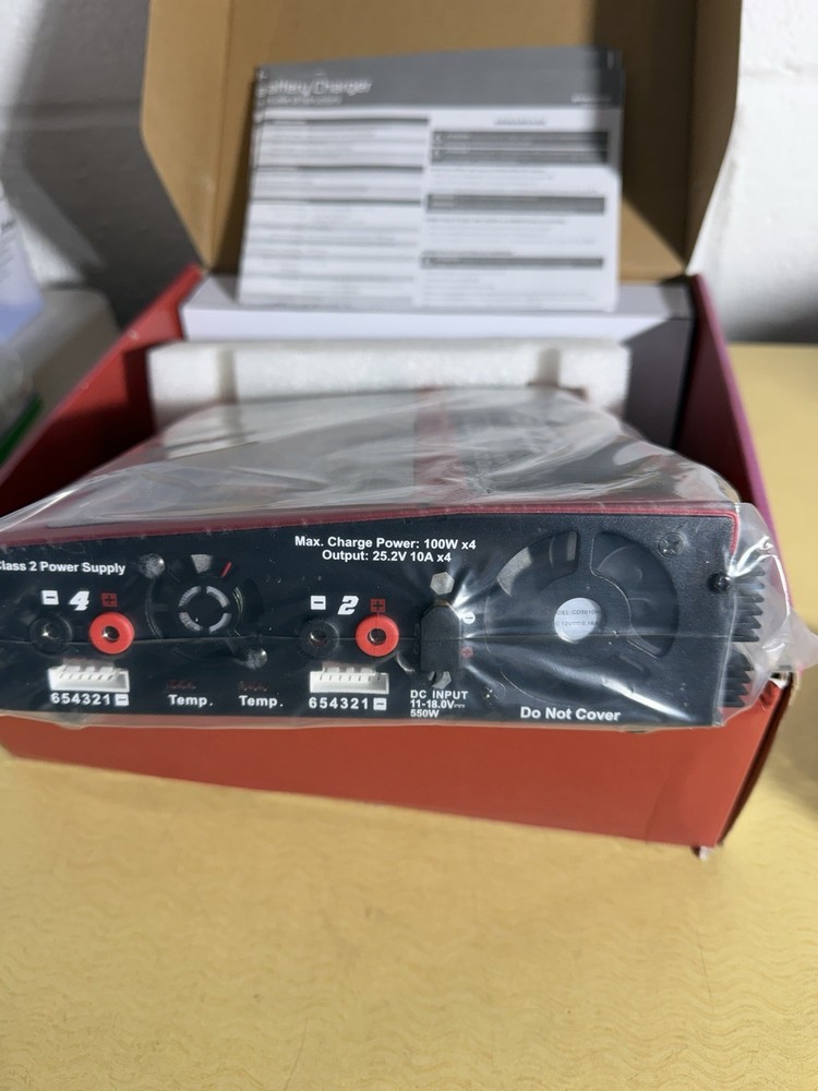 Dynamite Prophet Sport Squad 4x 100W AC/DC Charger DYNC2050