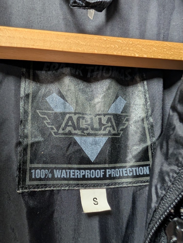 Frank Thomas Waterproof Jacket Size Small (Loc B-15)