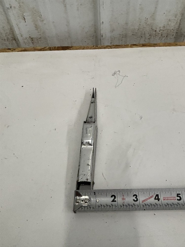 Luscombe Model 8 Window Latch Prop