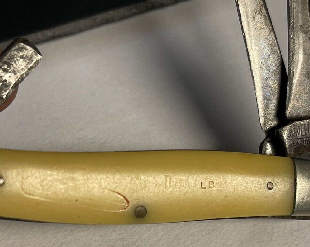 Camillus Knife Dekalb Seed Corn 3 1/2" Wide