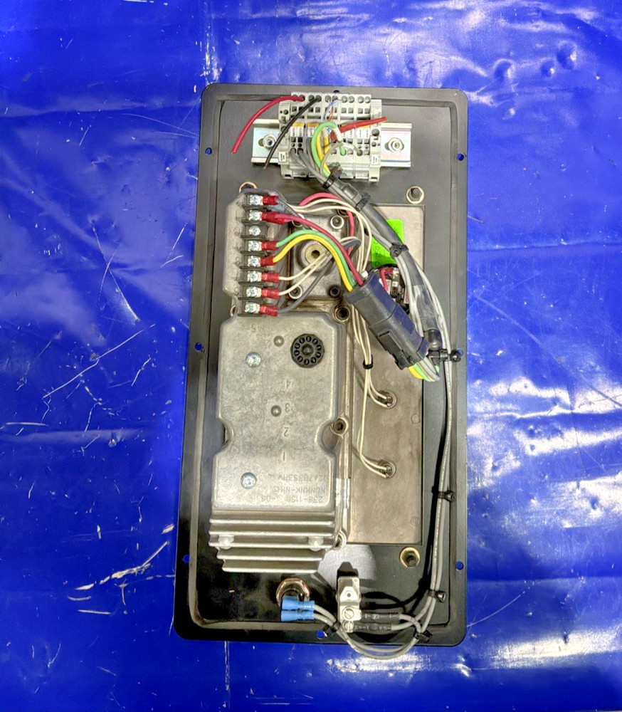 CAT Alarm Annunciator Panel E203770🟦