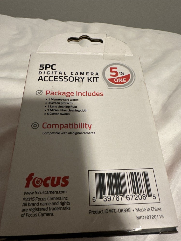 Focus 5 PC Digital Camera Accessory Kit