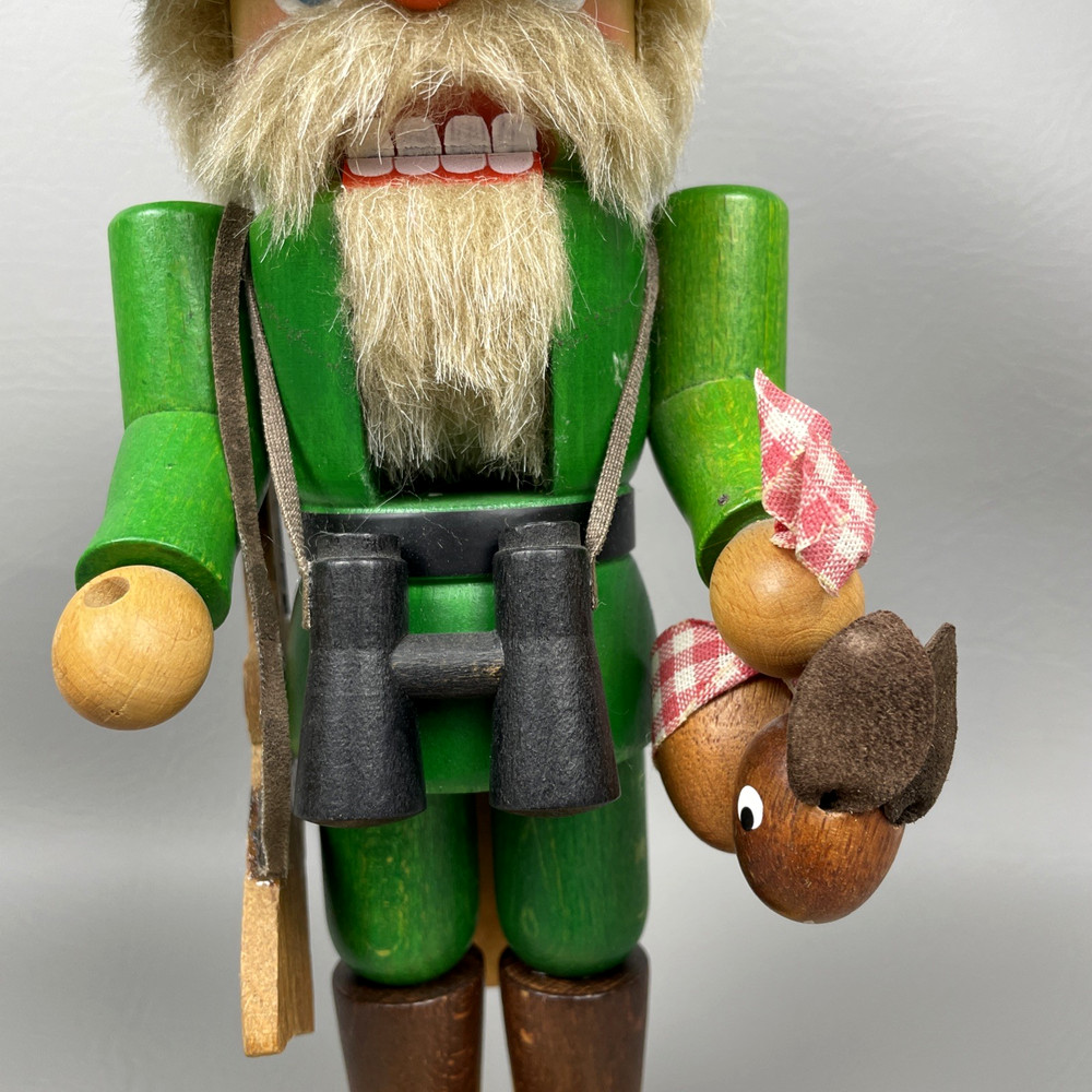 VTG Holzkunst Christian Ulbrecht Rabbit Hunter Nutcracker West Germany