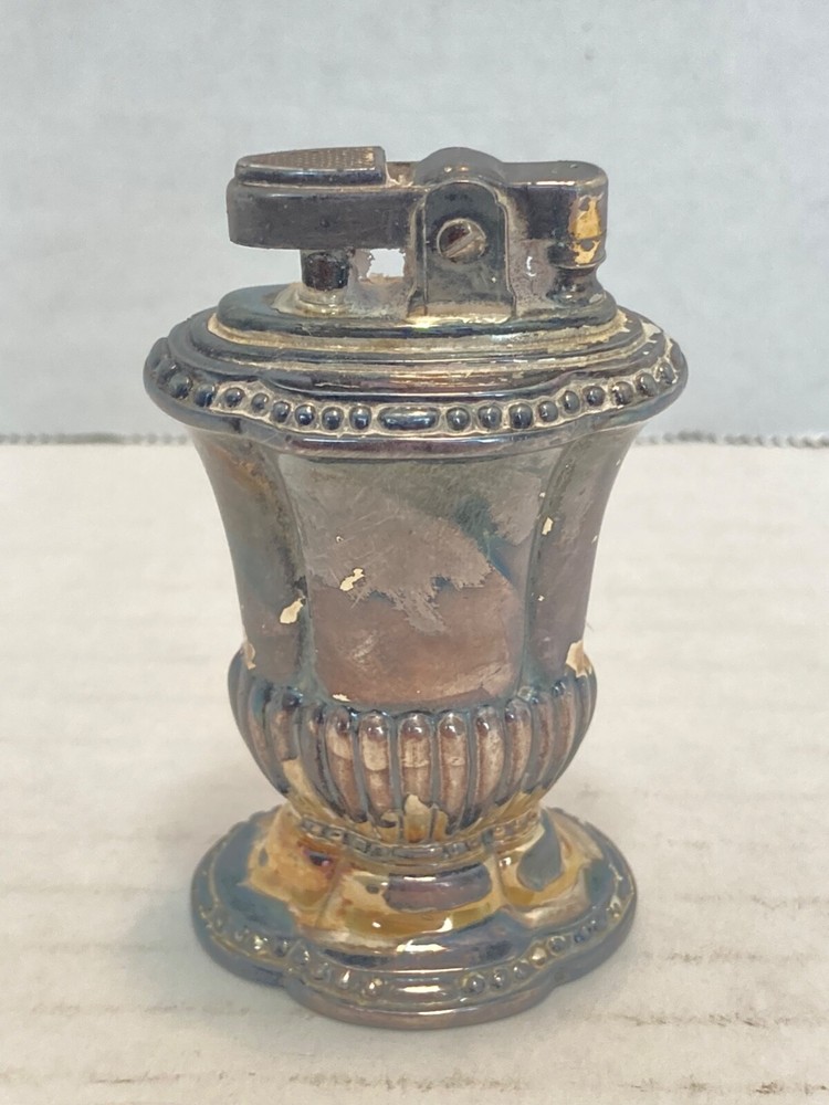 Vintage Ronson Mayfair Table Lighter