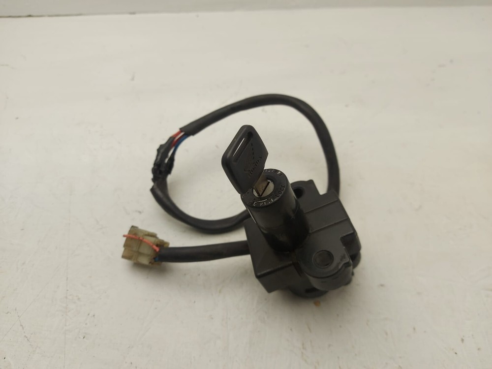 Honda VTR 1000 SP2 Ignition Barrel & Key OEM