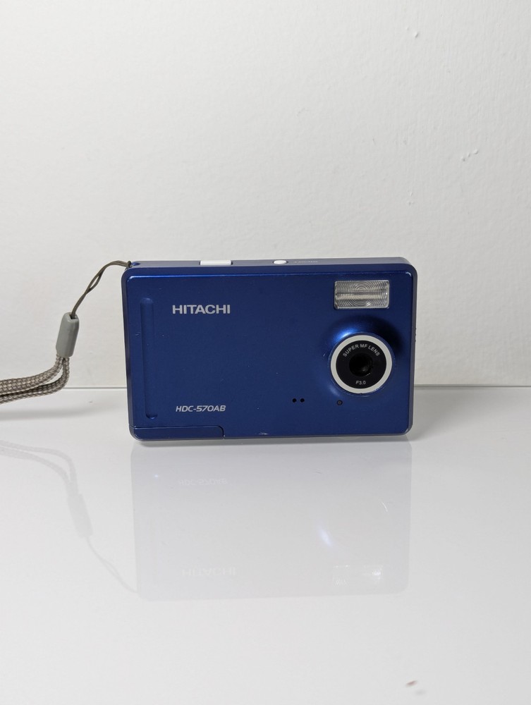Hitachi HDC-570AB  5.0MP Digital Camera (Tested Working)