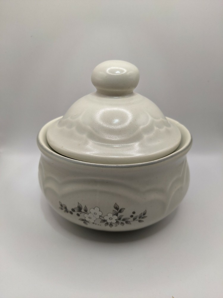 Pfaltzgraff Heirloom Stoneware Sugar Bowl 4.5"