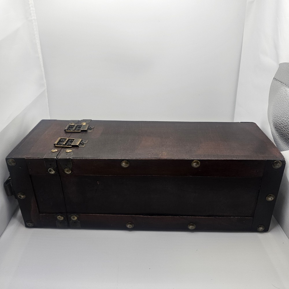 Vintage Dark Wood Single Wine Bottle Storage Box Turnlock Rustic Handle Decor