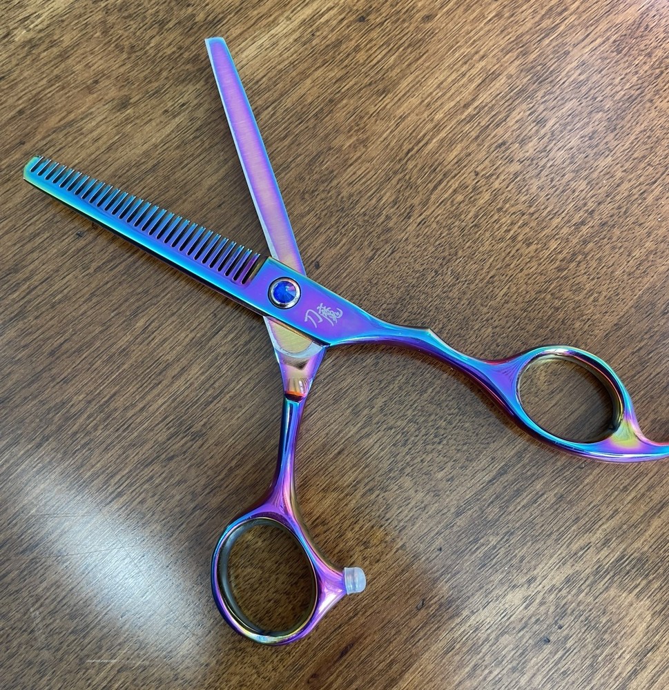 Daomo XY-5.5 Professional Thinning Shears - Rainbow Titanium Finish