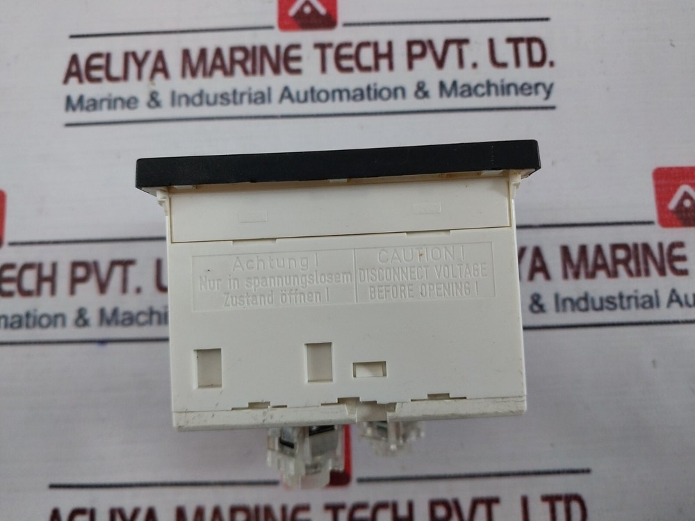 Janssen 0-150V Analog Panel Volt Meter