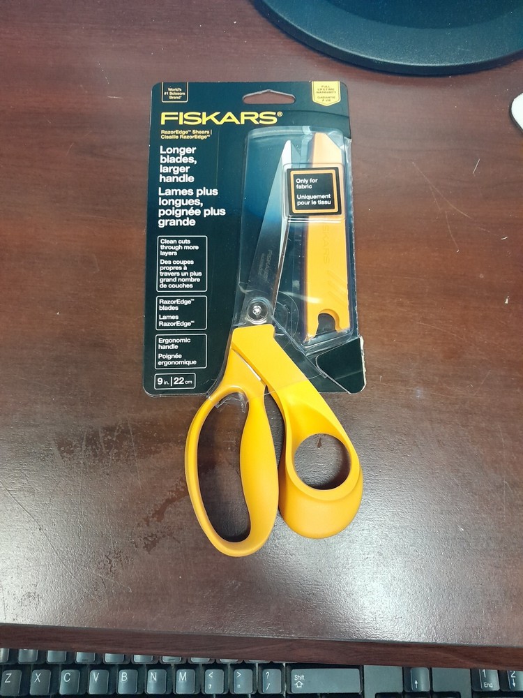 Fiskars RazorEdge 9" Fabric Scissors - (181900)