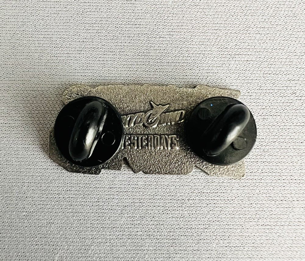 The Walking Dead TWD Logo Official Skybound Yesterdays Pin
