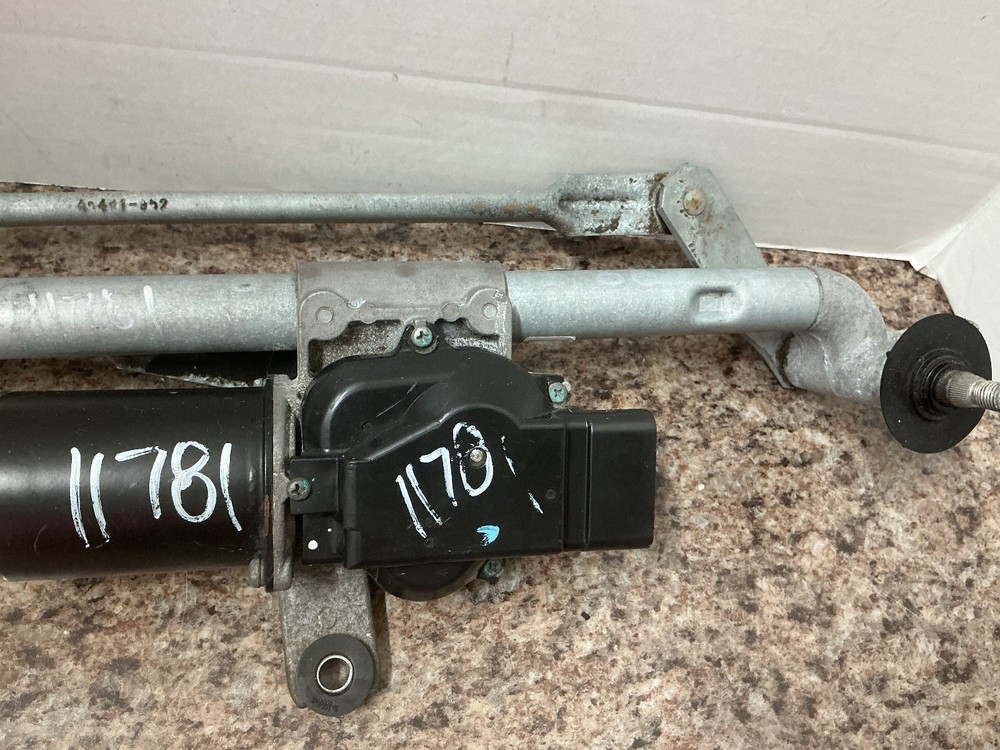 2012 cadillac srx wiper motor w/ linkage