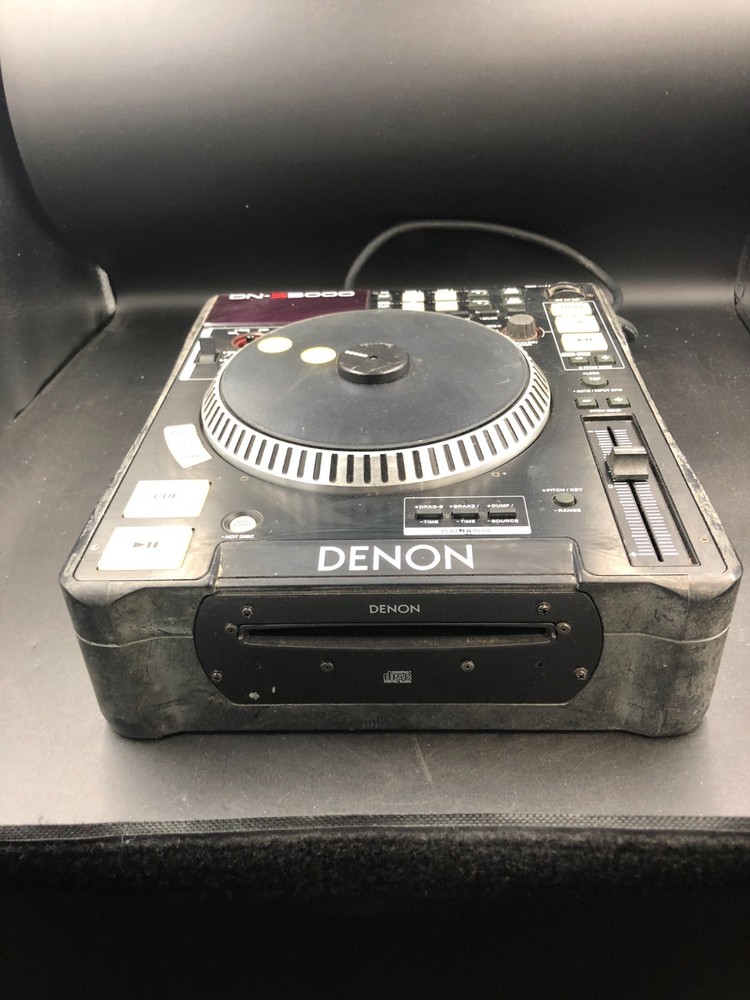 Denon DN-S5000 Digital CD Turntable DJ Controller