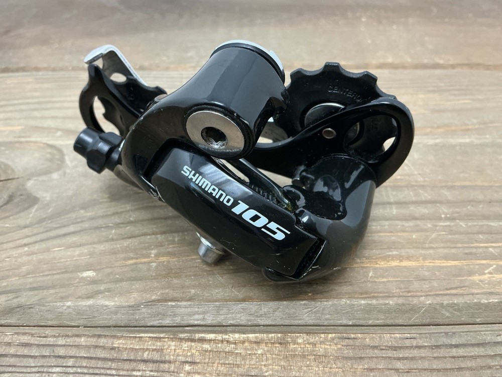 Shimano 105 Rear Derailleur Medium Cage Model RD-5501 Black
