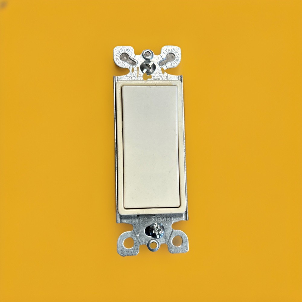 🔥(AN) ***QTY 24*** Cooper 6511A 15A 120V Single-Pole Toggle Wall Switch