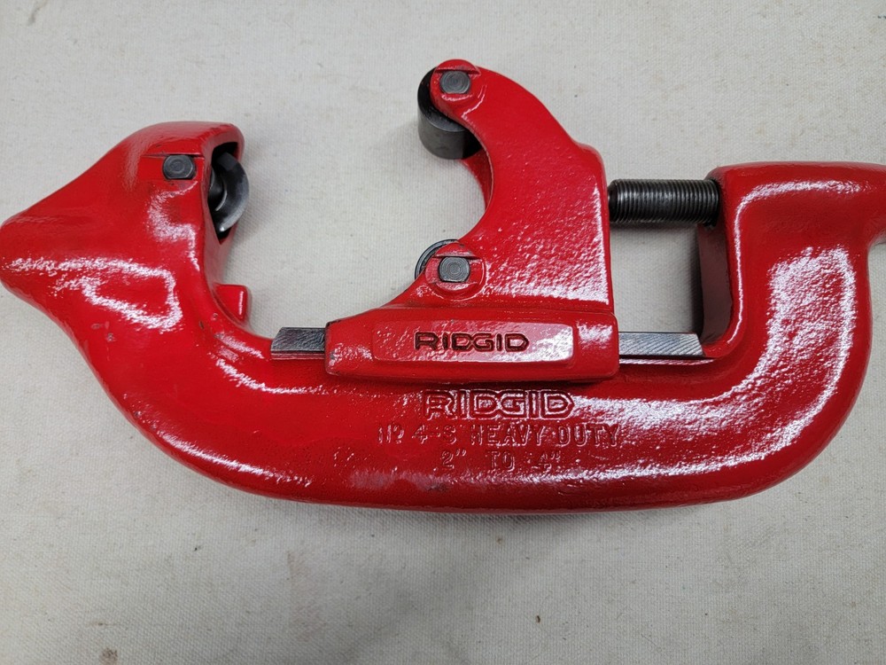 Ridgid No. 4-S Heavy Duty Pipe Cutter 2"-4"