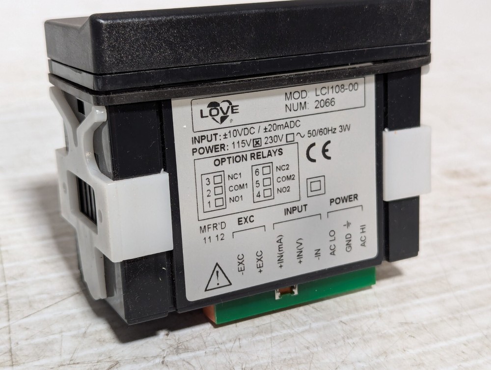 NEW Dwyer LCI108-00 4-Digit Compact Panel Meter / Indicator for Process Control