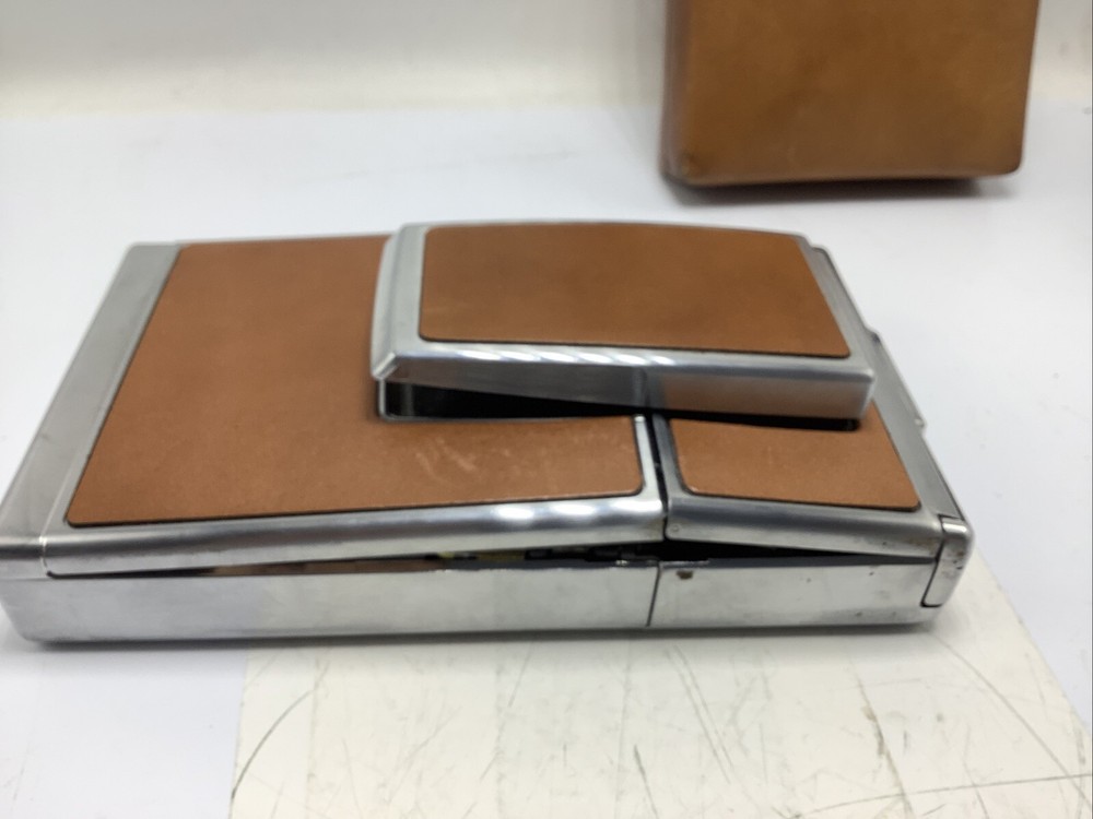 Polaroid SX-70 Land Camera’ untested as is see pics Leather case