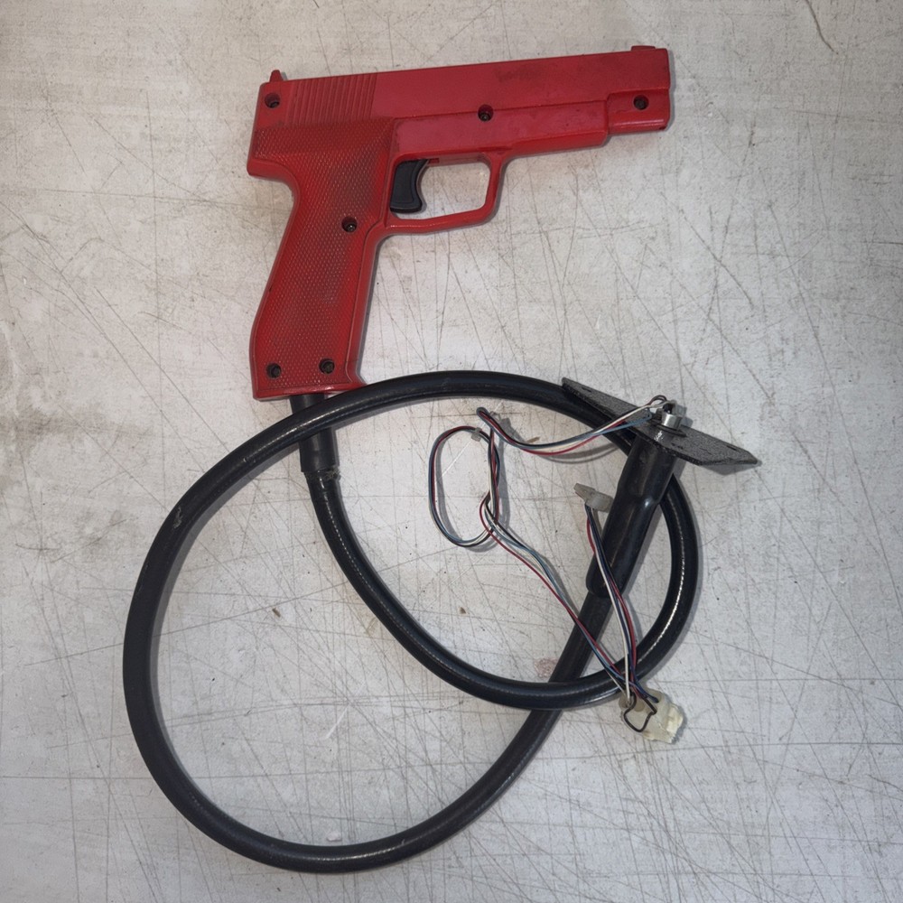 Suzo Happ Optical Arcade Game Light Gun Red Untested