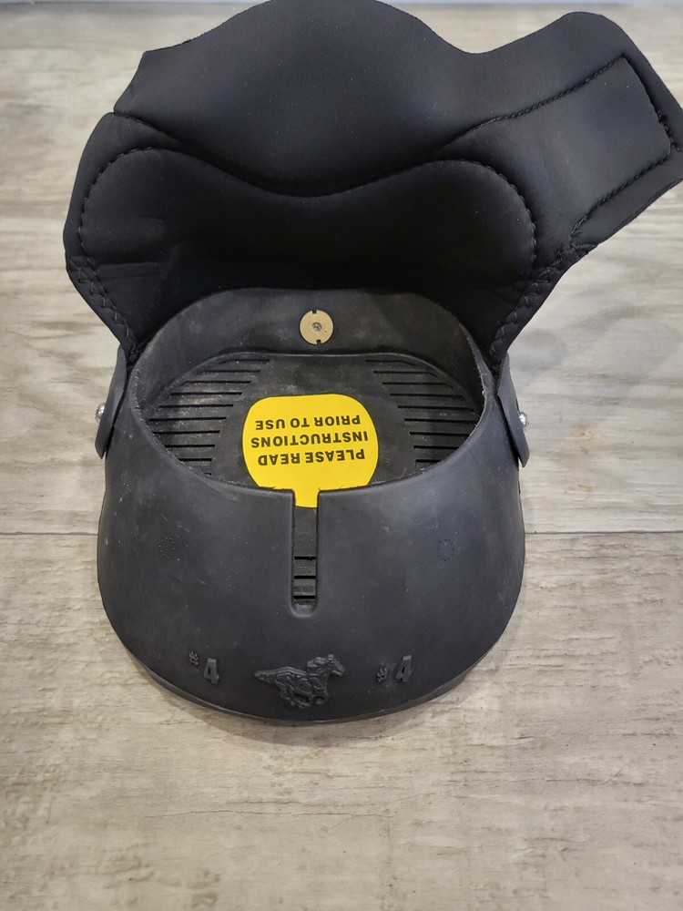 Easy Boot Glove Size # 4 New/No Box