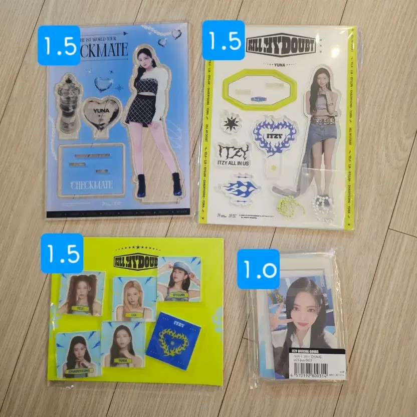 ITZY Acrylic Goods