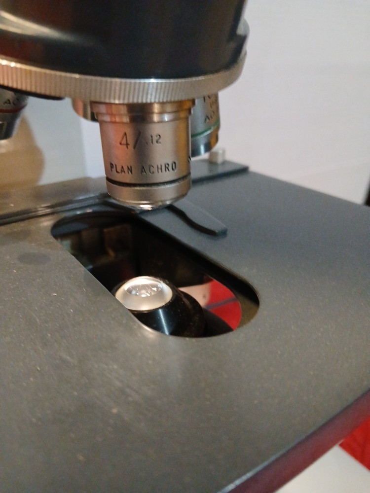 AO MicroStar One-Ten Illuminator 1130 Microscope 4 OBJECTIVES