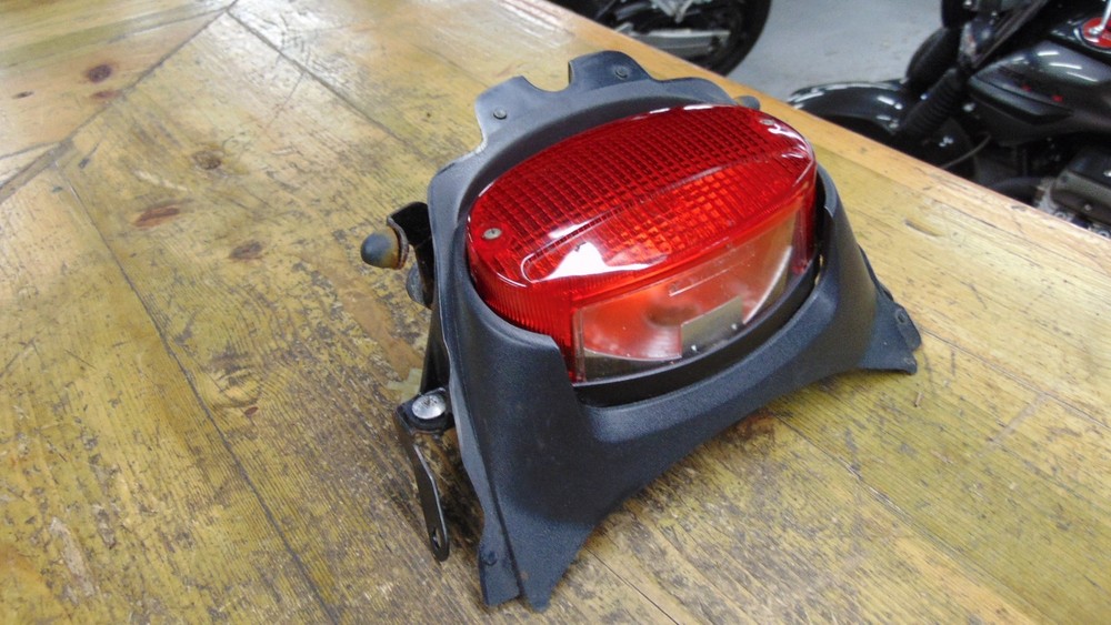 YAMAHA YZF600 THUNDERCAT REAR LIGHT