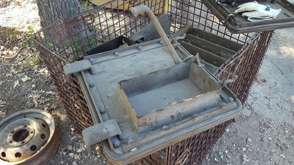 WW2 Tank M24 Chaffee NOS Escape Hatch Original G200