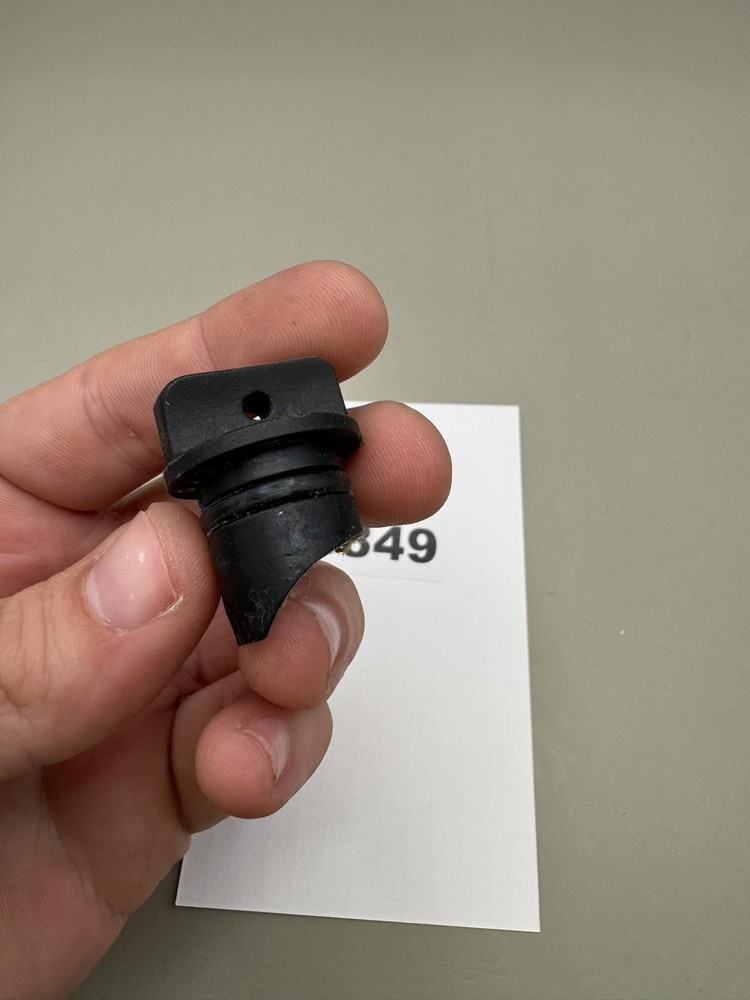 AGD Automag Power Feed Plug Black