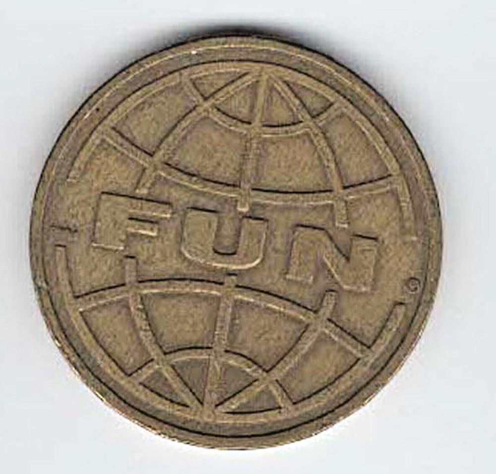 VINTAGE - FUN OVER GLOBE - GAME TOKEN