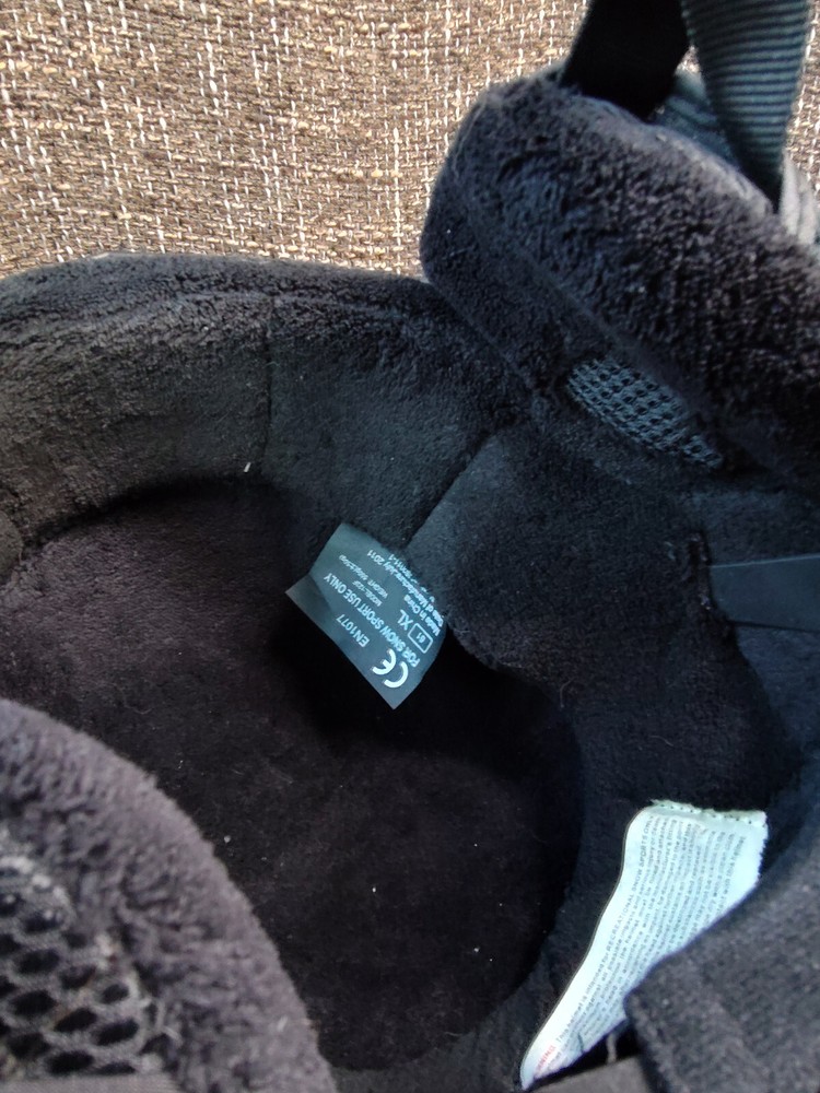 Ski Helmet Luckybums size L (59-60 )