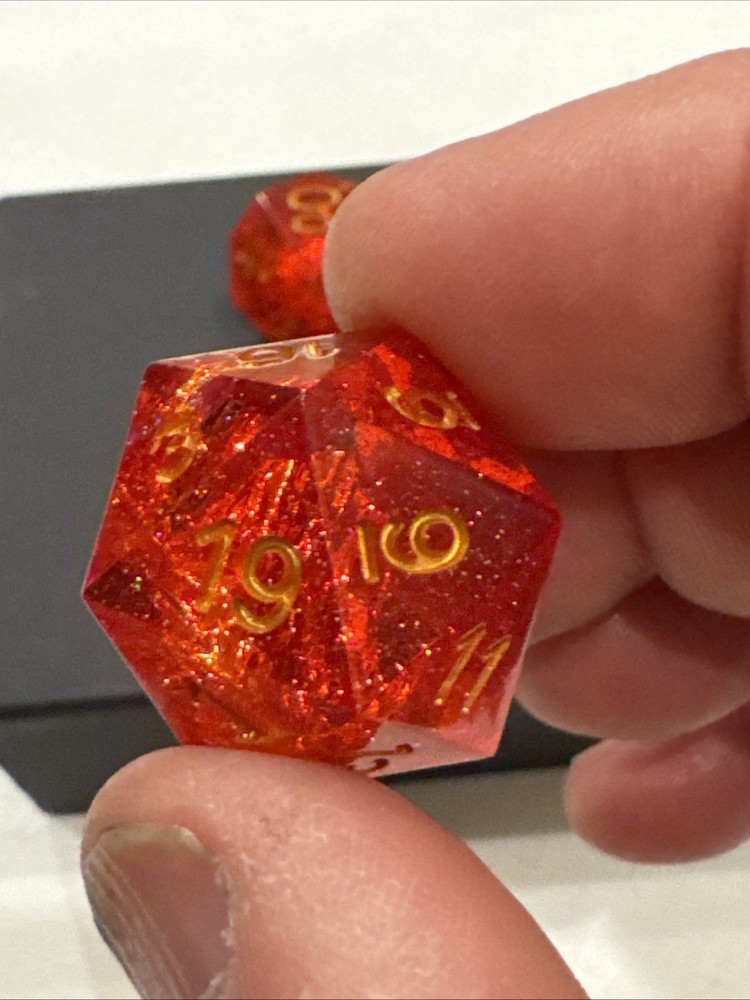 FugaCity D&D Dice Set “Red Paper” Sharp Edge 7 Piece Resin Dungeons & Dragons