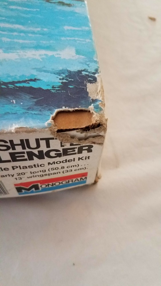 Monogram # 5702-Space Shuttle Challenger-1/72 Scale-1983-New Open Box