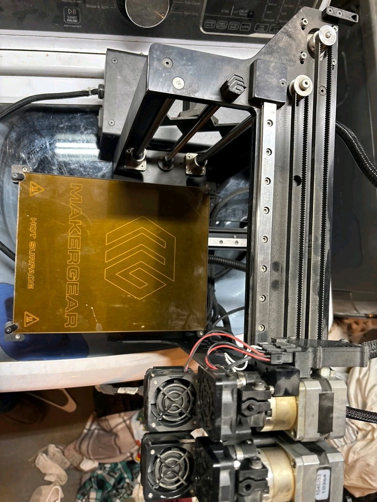 MakerGear M3-ID Dual. 3d Printer Lightly Used.