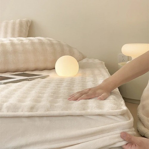 Rabbit Plush Fitted Sheet with Pillowcases SolidColor MilkFleece BeddingSheet