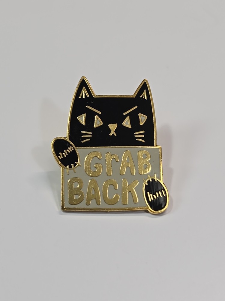 Grab Back Black Cat Lapel Pin